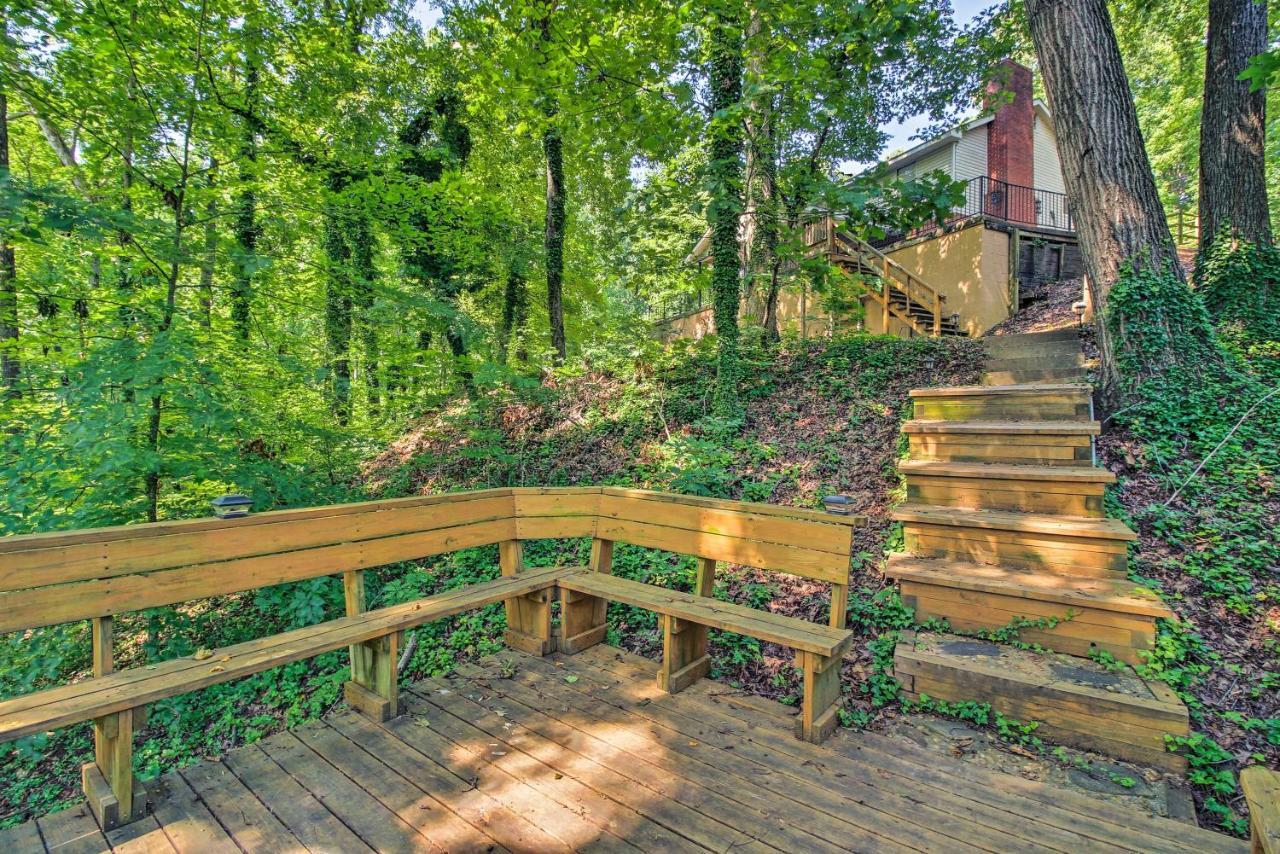Spacious Georgia Getaway With Dock On Lake Lanier! Gainesville Exteriér fotografie