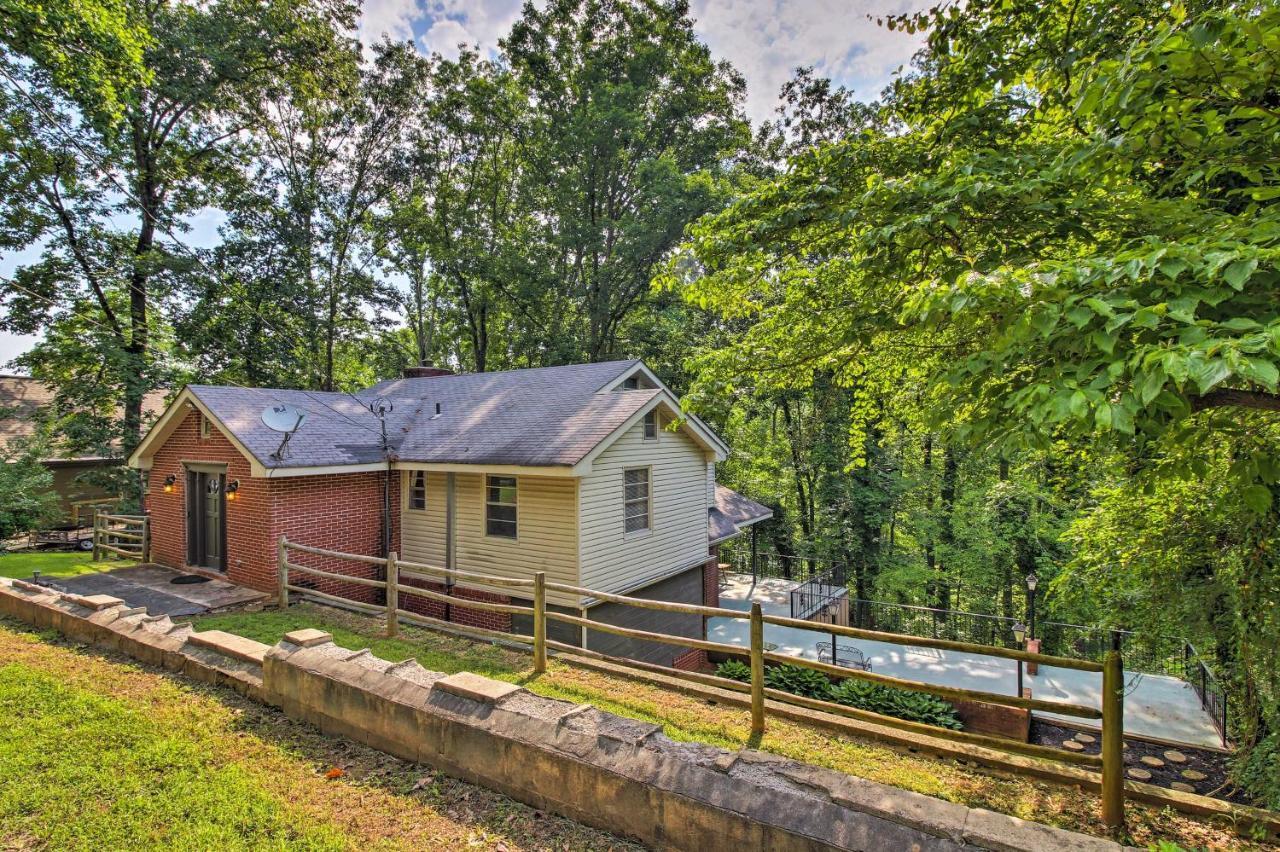 Spacious Georgia Getaway With Dock On Lake Lanier! Gainesville Exteriér fotografie